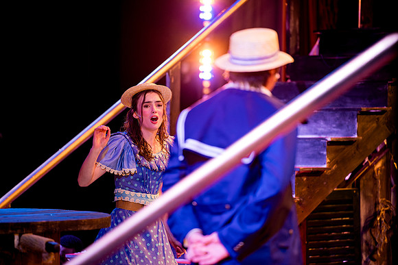 hmspinafore_springmusical25_fri_us_ah_0075