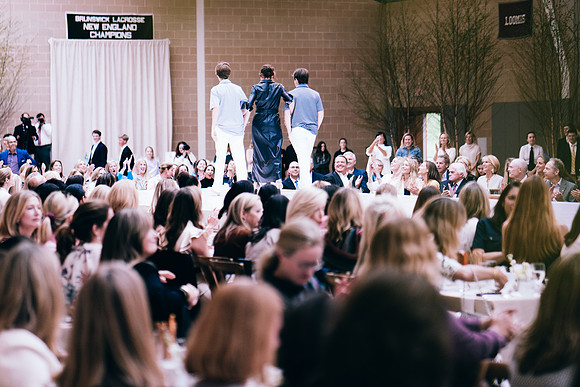 fashionshow19_runway_jk_1843