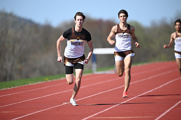 trackfield_2025-04-23_cp_2587