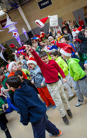 holiday_assembly_jfess_0009