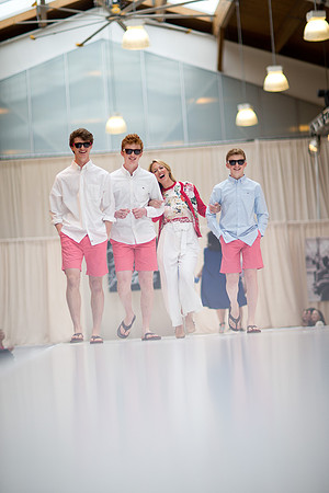 fashionshow19_runway_mk_0359