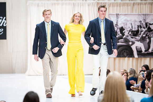 fashionshow19_runway_wkl_1264