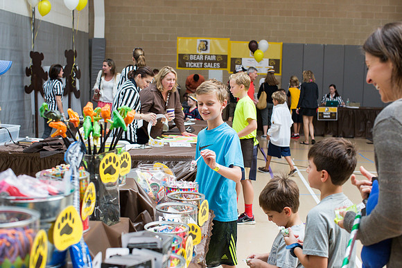 homecoming14_bearfair_jk_3032