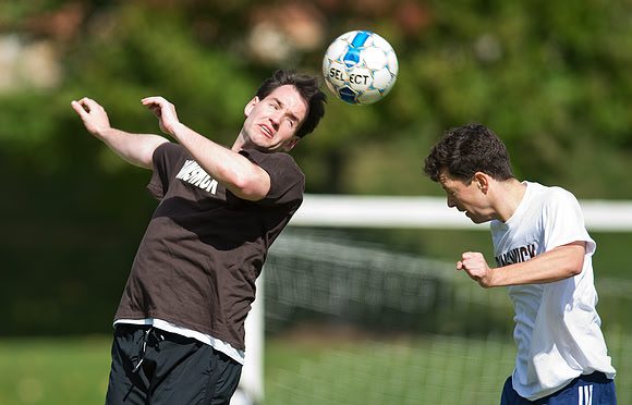 hc15_alumsoccer_dburns_3558