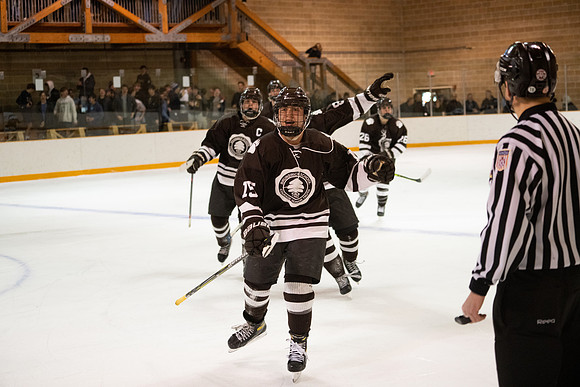 hockey_2022-03-02_nepsihaquarter_jk_5175