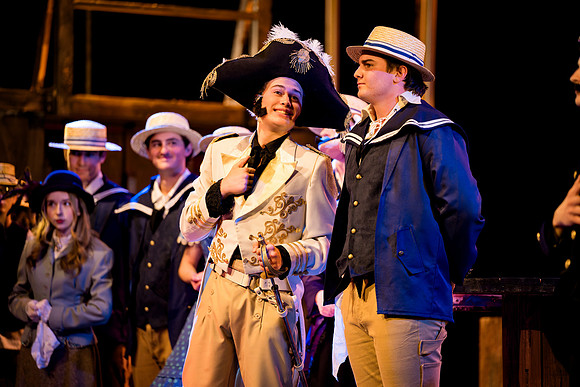 hmspinafore_springmusical25_fri_us_ah_0045