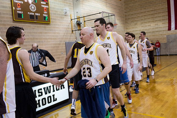 alumni_vs_varsitybball_jk_3315