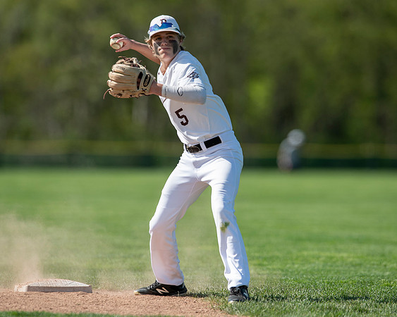baseball_jv_2022-05-10_dburns2__6102