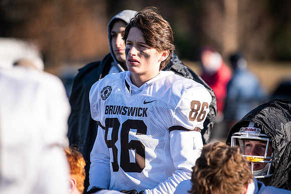 football_nepsac19_wkl8_1575