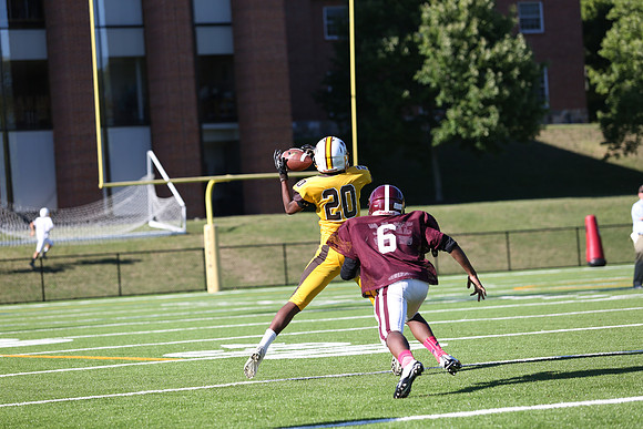 football_jv_2015-09-15_jfess_0748
