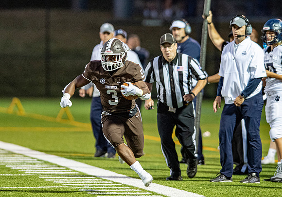 football_2019-09-27_dburns_2810