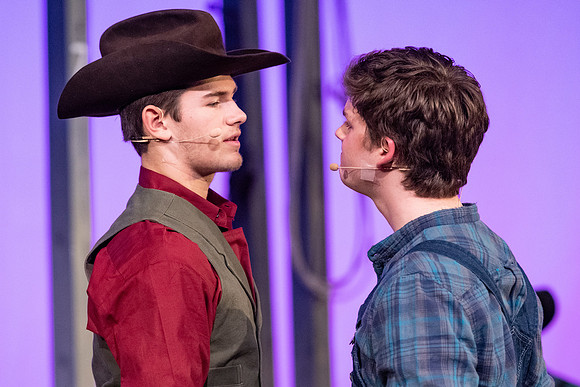oklahoma_wintermusical_us_dburns_1074