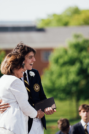 graduation22_diplomas_jk_7474