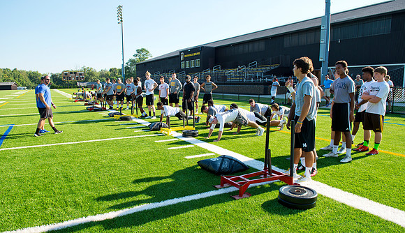 football_2015-09-18_navyseals_dburns)_6523