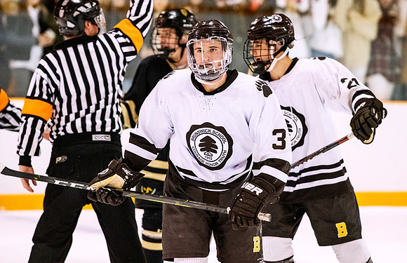 hockey_2018-12-08_dburns_2582