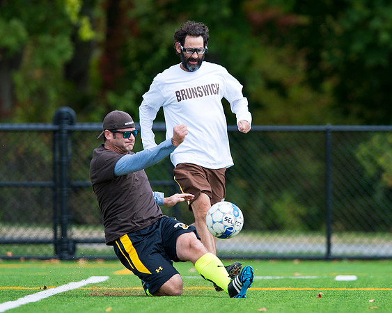 hc15_alumsoccer_dburns_3793
