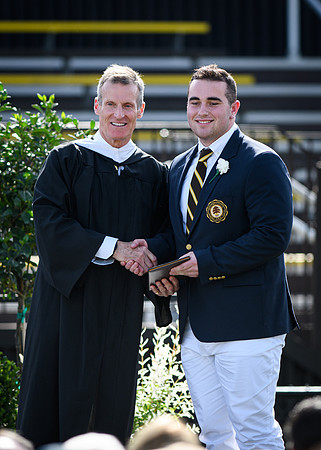 graduation22_diplomas_wkl_0387