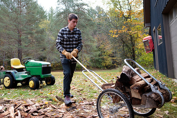 randolphvt1819_trip03_woodstack_bdf_0786