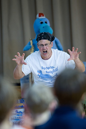 hugatuga_ps_mkras_0097