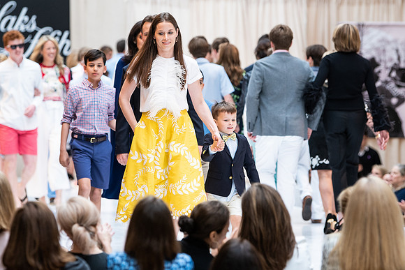 fashionshow19_runway_wkl_1753