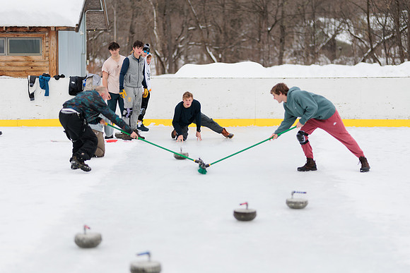 randolphvt2122_trip07_curling_bdf_0618