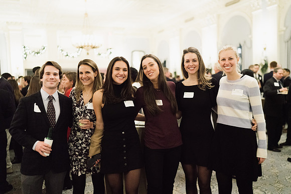 alumni_holidayparty19_jk_2993