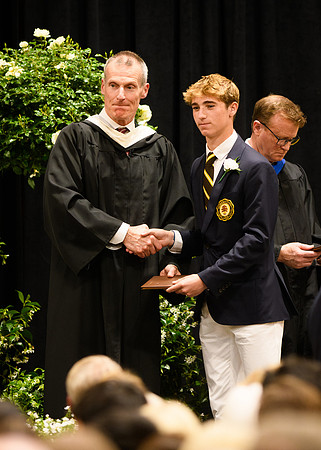 graduation25_diploma_wkl1_4570