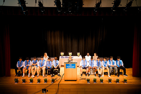 horizons_graduation25_ah_0066