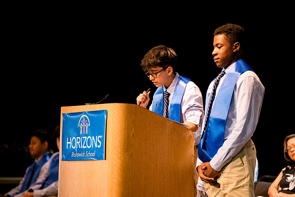 horizons_graduation25_ah_0116