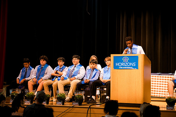 horizons_graduation25_ah_0146