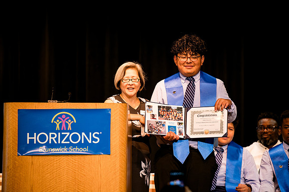 horizons_graduation25_ah_0155