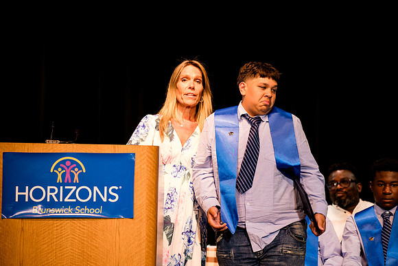 horizons_graduation25_ah_0162