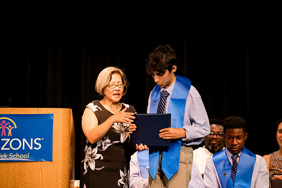 horizons_graduation25_ah_0168