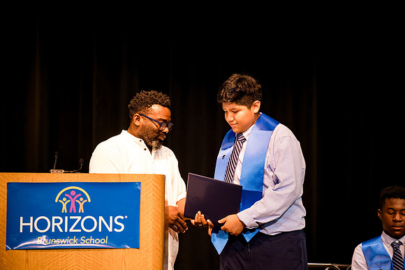 horizons_graduation25_ah_0176