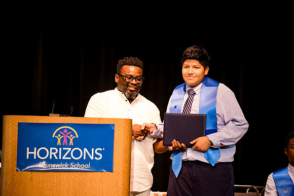 horizons_graduation25_ah_0179