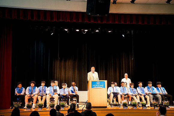 horizons_graduation25_ah_0235