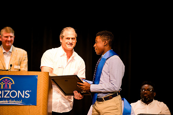 horizons_graduation25_ah_0254