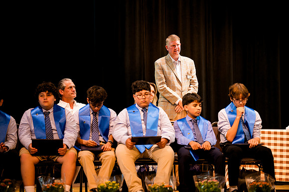 horizons_graduation25_ah_0262