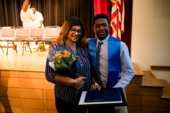 horizons_graduation25_ah_0276