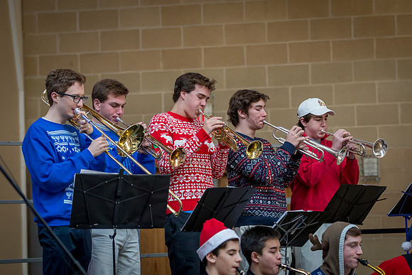 holiday_allschool16_jfess_6880