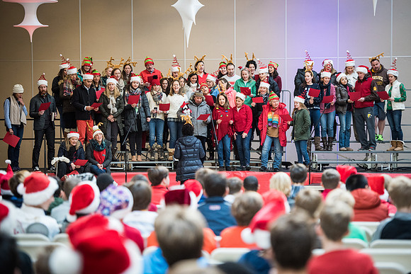 holiday_allschool16_wkl_0333