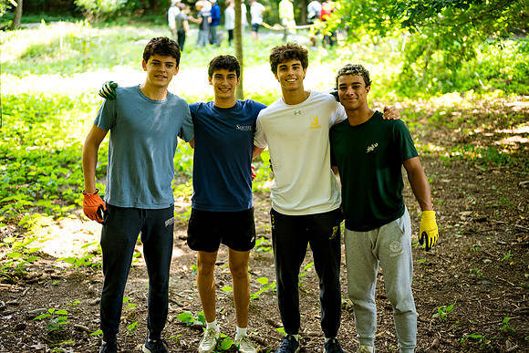 classtrip25_gr11_binneypark_ah_0098
