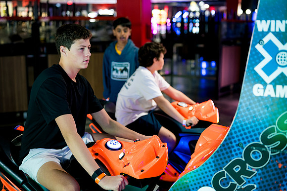 classtrip25_gr9_rpmraceway_ah_0001
