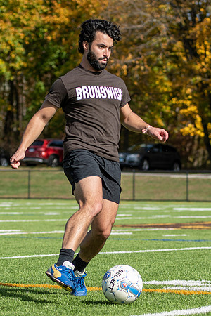 hc19_alumnisoccer_dburns_7393