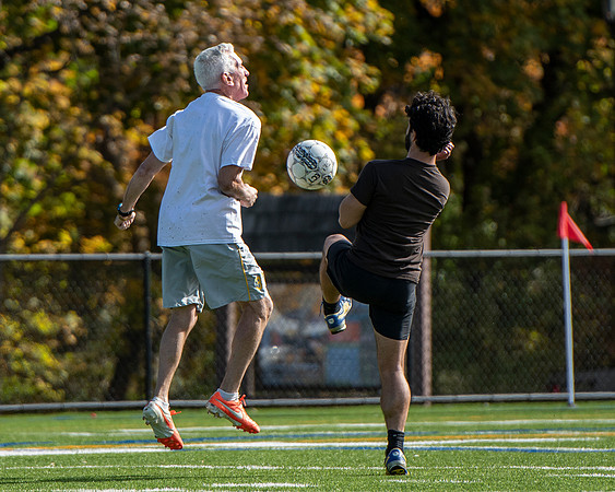 hc19_alumnisoccer_dburns_7239