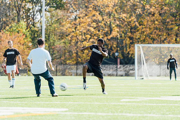 hc19_alumni_soccer_jk_3877