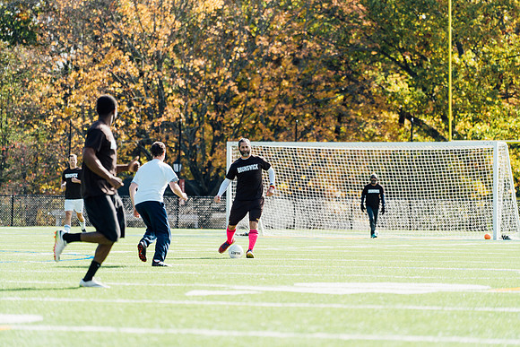 hc19_alumni_soccer_jk_3874