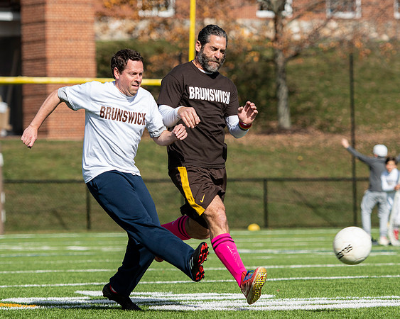 hc19_alumnisoccer_dburns_7200