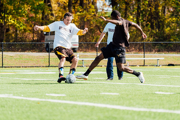 hc19_alumni_soccer_jk_3950