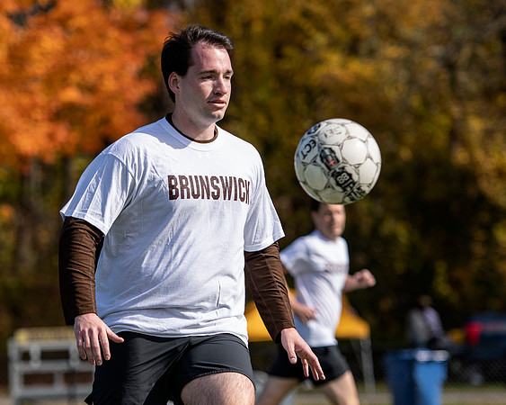 hc19_alumnisoccer_dburns_7247